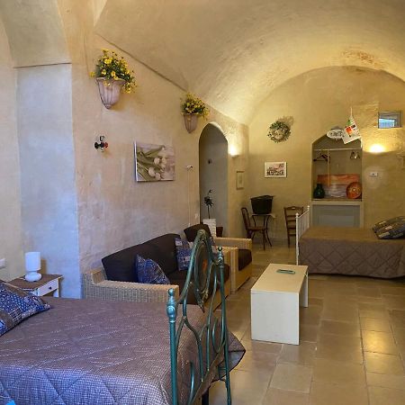 Bed and Breakfast Hoplites Матера Екстер'єр фото