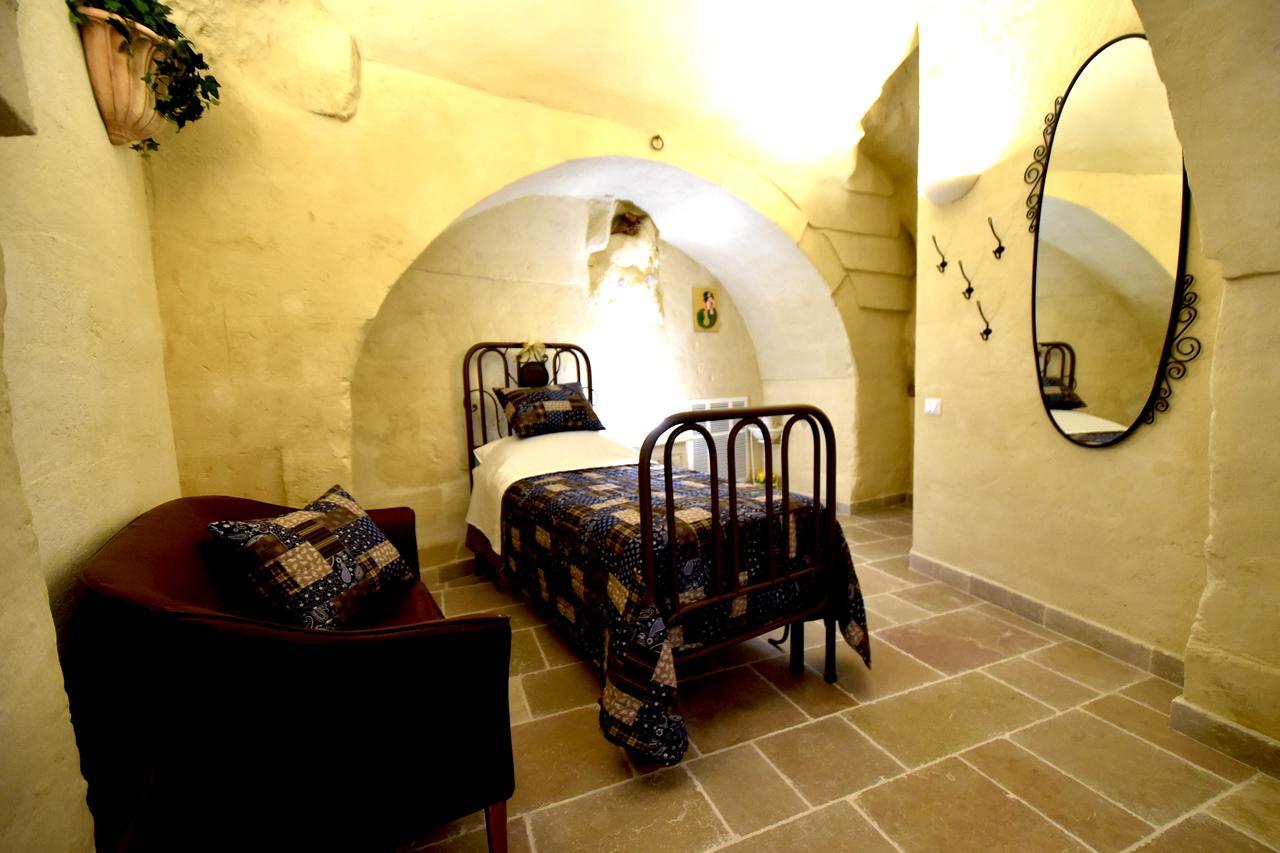 Bed and Breakfast Hoplites Матера Екстер'єр фото